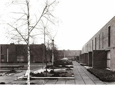 Atelier Vanhout en Schellekens, Neefs en Wauters. Parkwijk.  Sociale Woningbouw voor de Turnhoutse Maatschappij voor de Huisvesting. Steenweg op Tielen, Oud-Turnhout. 1962  baksteen. Braem