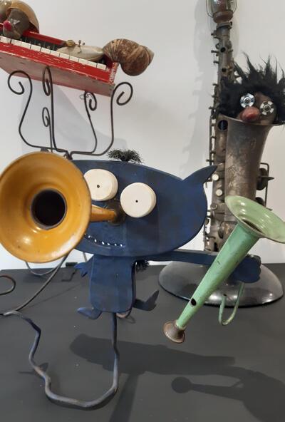 Christian Voltz, Musicerende dieren