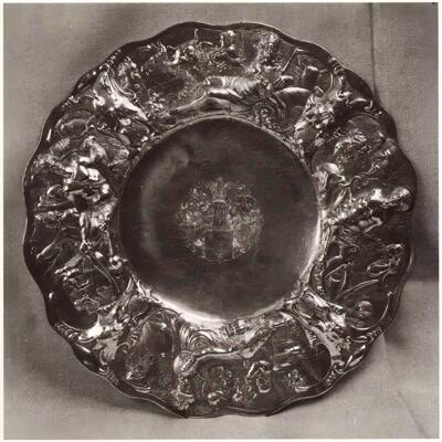 Rintie Jans, zilveren schotel, 3e kw. 17e eeuw, 