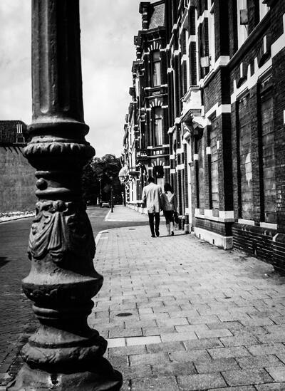 Gerard Fieret, foto, een straat als deel van een menselijke samenleving