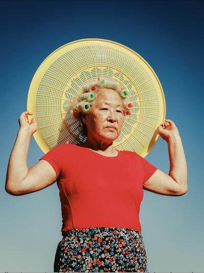 Krullend gepermanent haar, uit de serie Nirvana, 2024-lopend © Daesung Lee