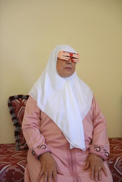 Mous Lamrabat, Moms see everything, Collectie Fotomuseum Antwerpen, 2021/43/1