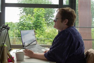 OKV-archief integraal online – Een gesprek met Chris Andries