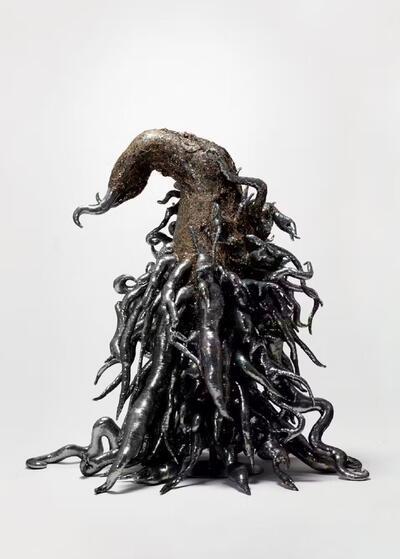 Lee Bul, Monster: Black, 2011 (reconstructie van het werk uit 1998)