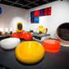 Art & Design - Atomium Museum, Het museum staat vol zitmeubelen 