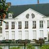 Aan de overkant van de Schelde in Oudenaarde schittert het Huis de Lalaing.  Foto: Technifoto - Oudenaarde 