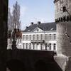 Voorgevel Broelmuseum Zicht vanaf de Broelbrug, Kortrijk,