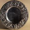 Sierschotel met spelende putti, Antwerpen, 1649-1650, Zilver. Zilver op tafel