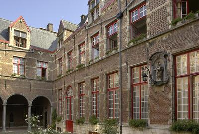 Maagdenhuis