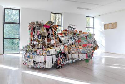 Thomas Hirschhorn - Spinoza Car