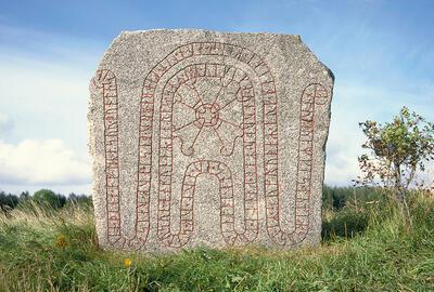 Op een runensteen in het Zweedse Bro staat een tekst die laat uitschijnen dat de Vikingen ook in Scandinavië gevreesd werden.