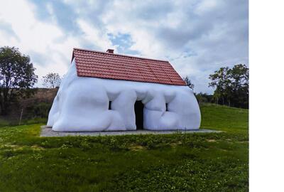 Erwin Wurm, Fat House 2003. Middelheim