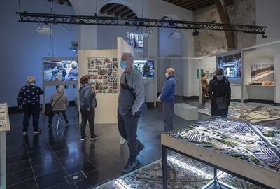 STAMplein: 'De vierkante kilometer' Neuseplein & Brugse Poort 