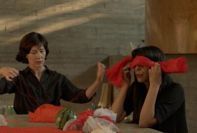 Manon de Boer en Latifa Laâbissi, still uit Ghost Party, 2022, DCP 55’ 