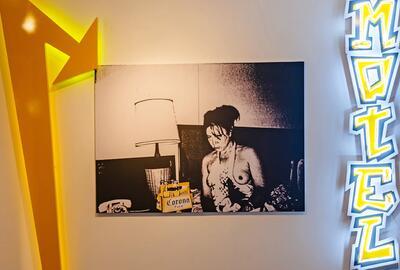 Liliane Vertessen, Motel Corona - On Bed (One & Two) - In Bed, 1994, bruikleen Collectie Vlaamse Gemeenschap 