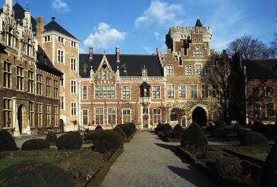 Kasteel van Gaasbeek, binnenplein