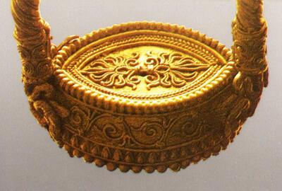 De slangenring, Koninklijk Kabinet van Munten, Penningen en Gesneden Stenen, Den Haag. 